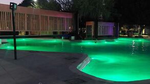 Foto de la fuente en la Alameda con luces.