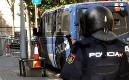 fotografía de policía internacional.