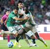 León enfrentando al Santos Laguna