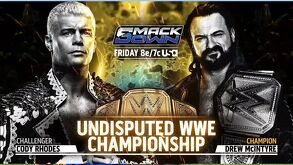 Cody Rhodes a lado de Drew McIntyre en el promocional de SmackDown.