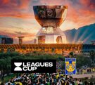 Estadio Universitario de Tigres con el trofeo de Leagues Cup.