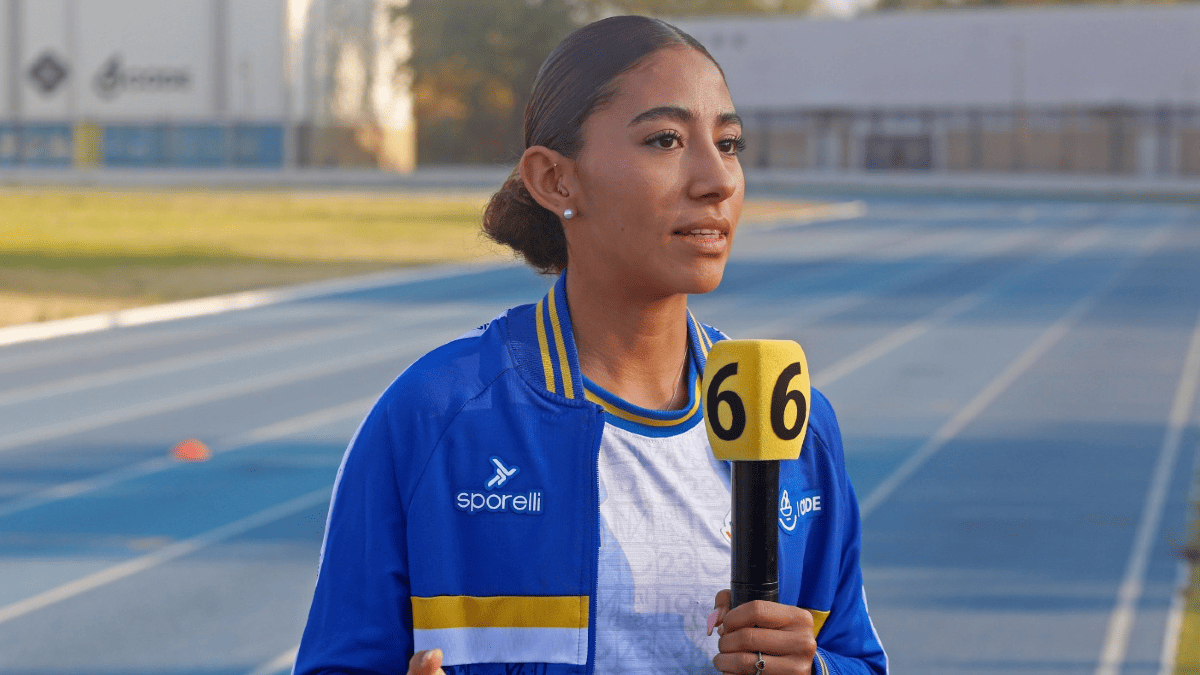 Fraya Medina durante entrevista deportiva