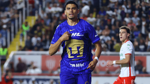 Memote da triunfo a Pumas ante Necaxa