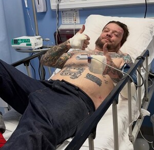 Corey Harrison, conductor de El Precio de la Historia, hospitalizado tras sufrir accidente en Tulum.