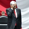 AMLO luce preocupado durante la toma de protesta de Claudia Sheinbaum