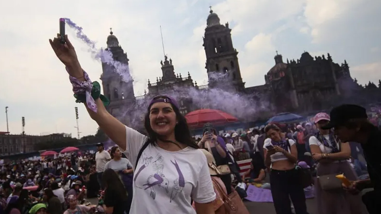 Programa conducido por Ana Laura Alanís, Liliana Sosa y David Medrano, lunes 09 de marzo 2026.