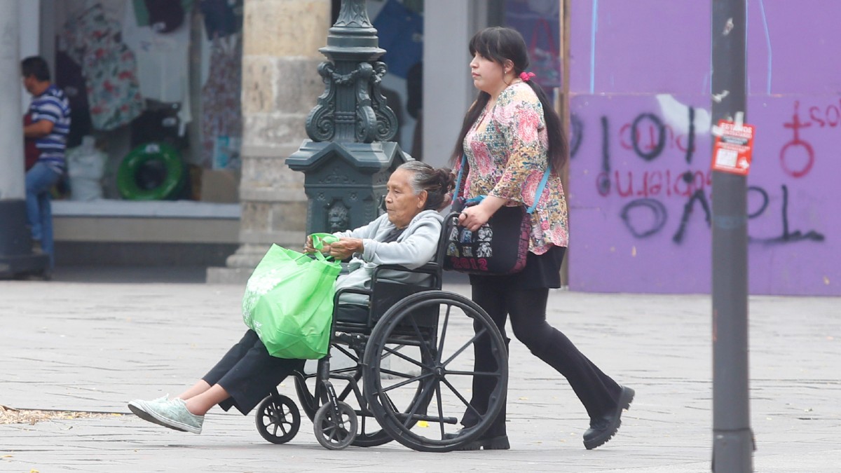 En México, las mujeres realizan cerca del 75 por ciento del trabajo de cuidados no remunerado | Foto: Fernando Carranza