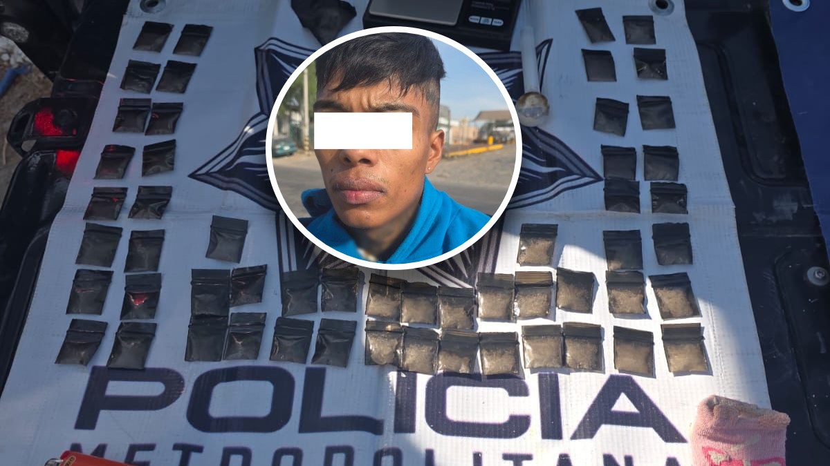 Policías metropolitanos detuvieron a un hombre con decenas de dosis de presunto cristal en Tlajomulco.