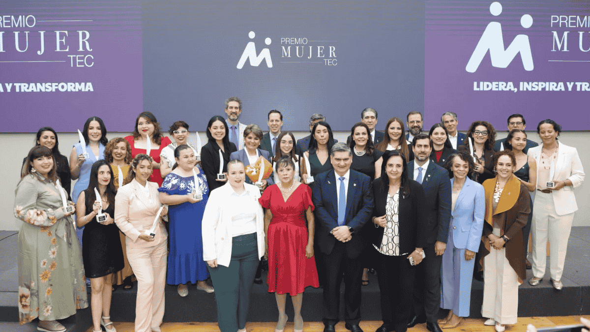 Entregas del Premio Mujer Tec