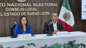 Jorge Montaño Ventura y Claudia Arlett Espino visitan Nuevo León y confirman que no habrá cambios en el sistema electoral tras freno a la reforma.