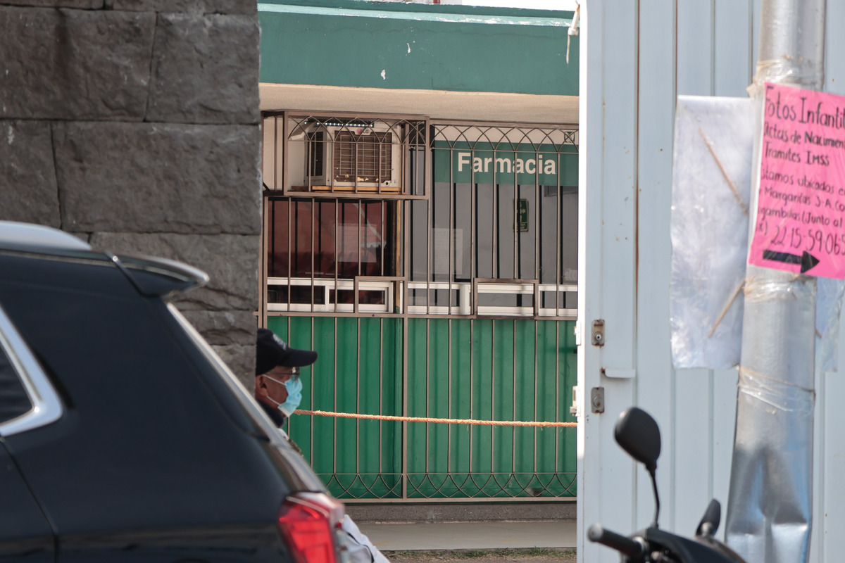 Robo a farmacia de la clínica 13 del IMSS en Puebla.