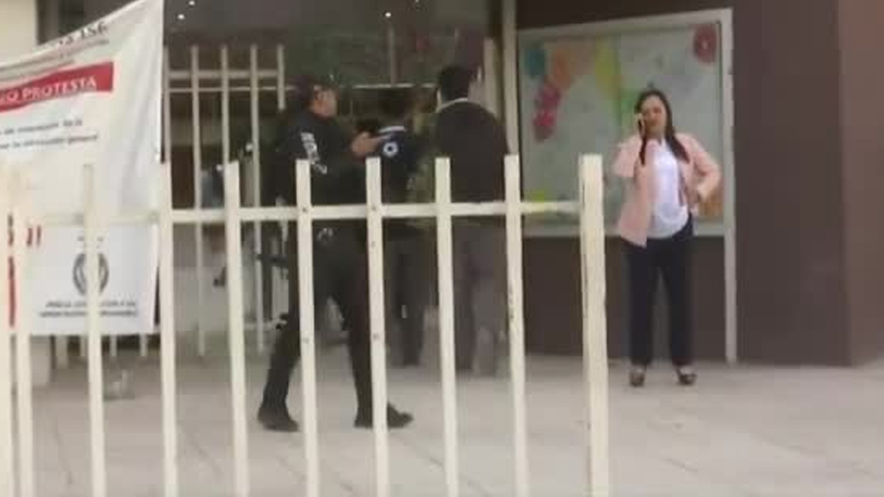 La mañana de este jueves se activó el protocolo de emergencia luego de que en el CBTIs 156 se tuviera una amenaza de tiroteo.