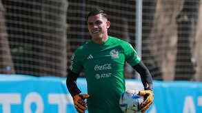 Luis Ángel Malagón en un entrenamiento con la Selección Mexicana.