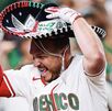 Alejandro Kirk festejando su cuadrangular en el México vs Brasil del Clásico Mundial de Beisbol 2026.