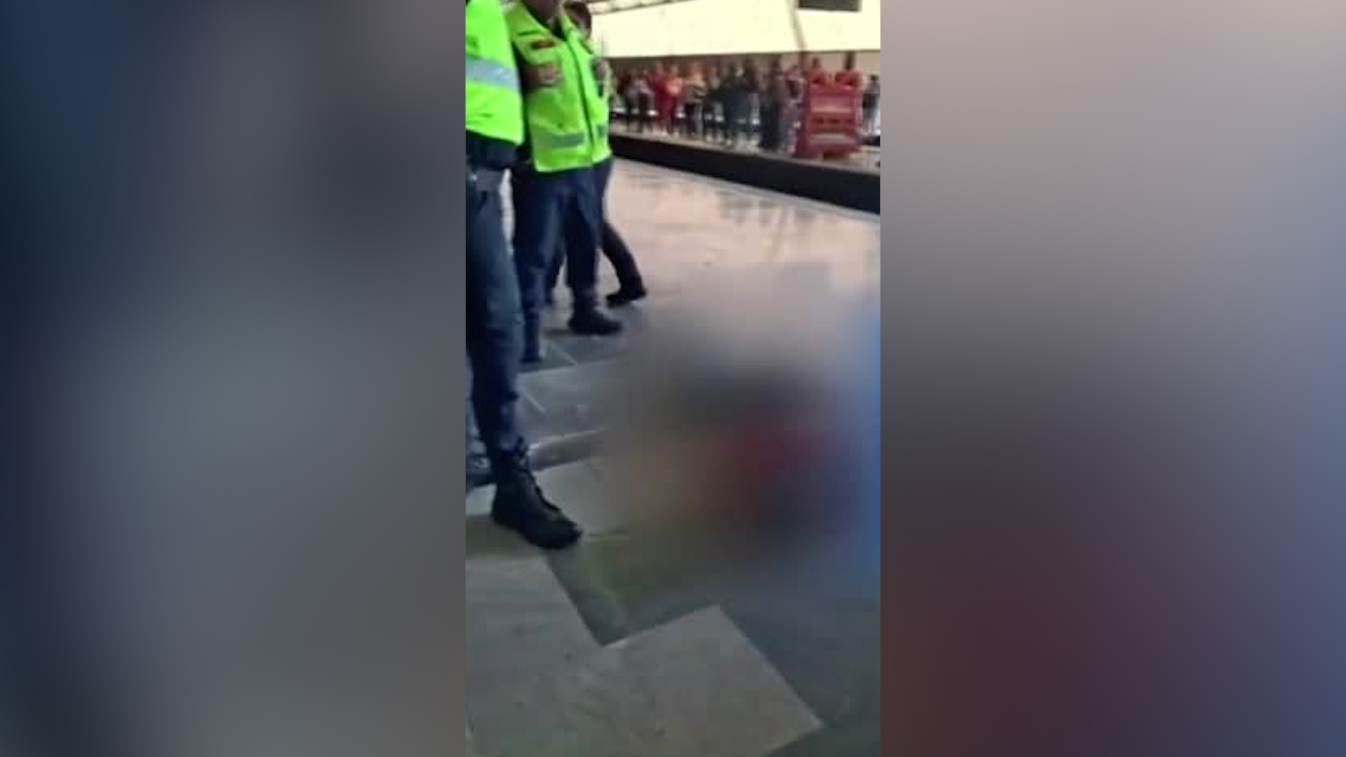 Un adulto mayor se desmayó y falleció dentro del andén de la línea 2 del STC Metro.