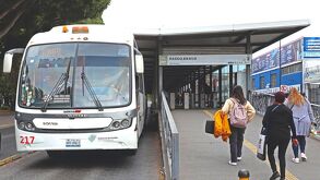 La titular de Caminos y Puentes Federales (CAPUFE), Norma Layón, expuso la situación económica actual.