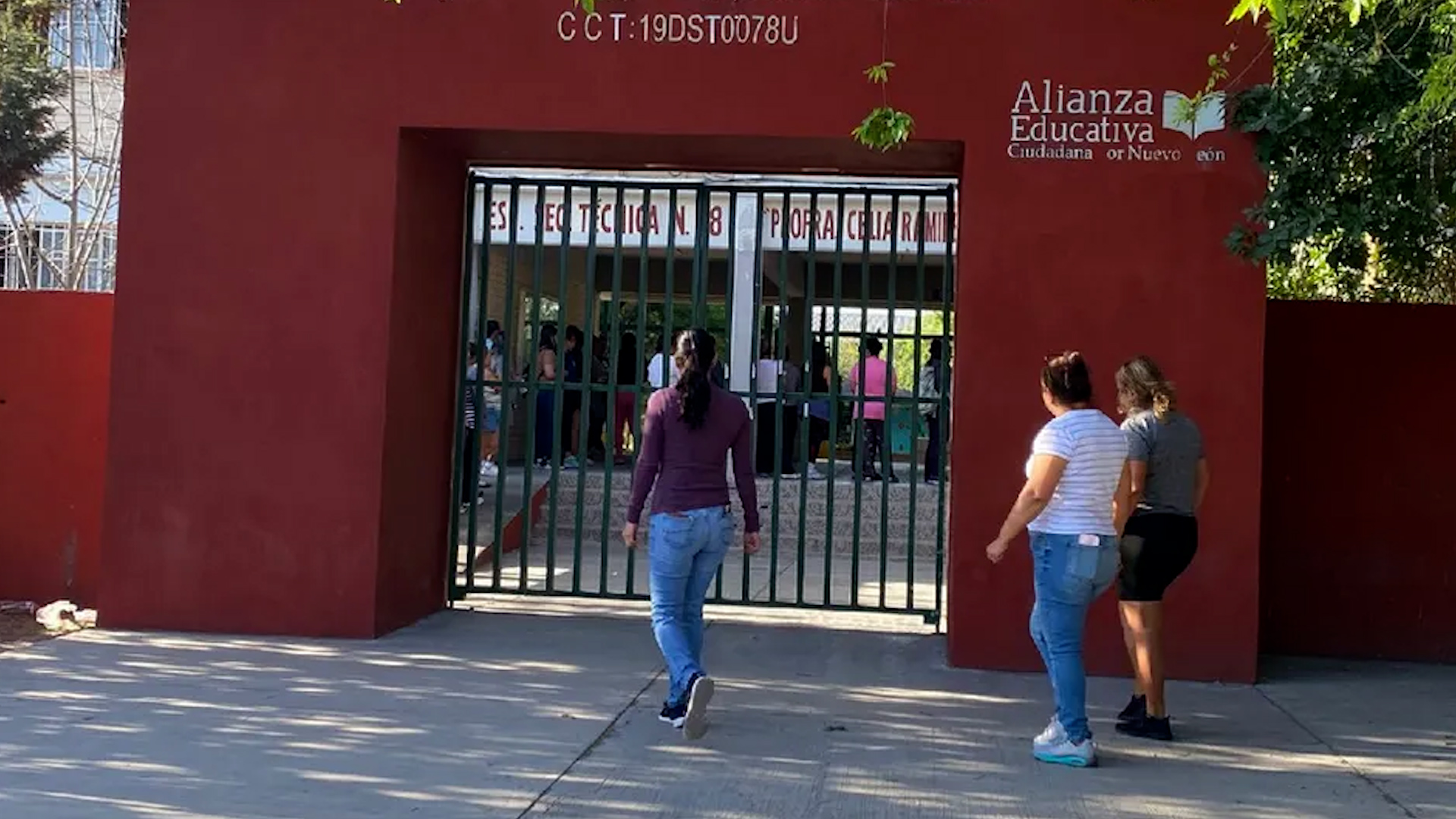 Se informó que un alumno habría advertido que acudiría a la escuela portando un arma blanca en una secundaria ubicada en Guadalupe, Nuevo León.