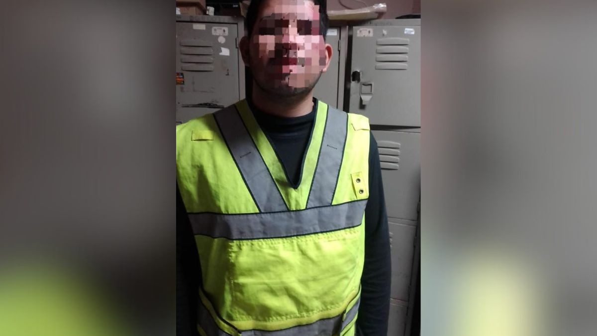 Jazael intentó emprender la huida a pie, foto detenido.