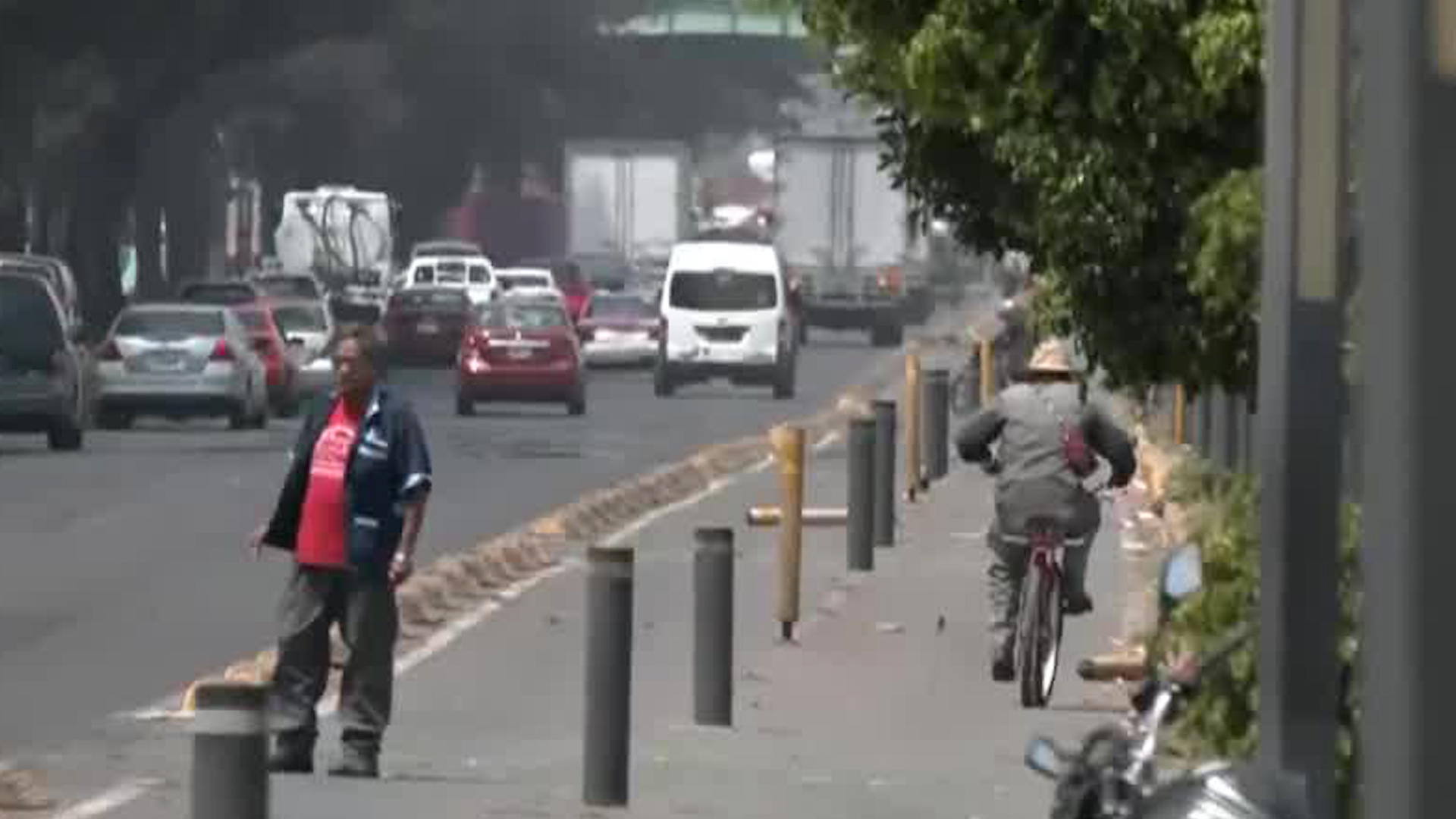 Vecinos y ciclistas de la zona informan que pese a las quejas no se han tomado cartas en el asunto.