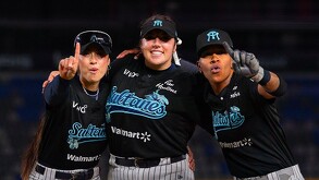 Jugadoras de Sultanes Femenil.