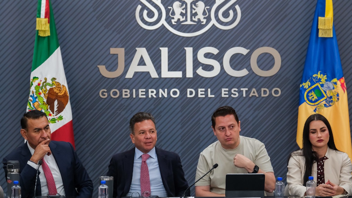 El gobernador Pablo Lemus encabezó la reunión de coordinación para el proyecto del tren México–Guadalajara | Foto: Especial