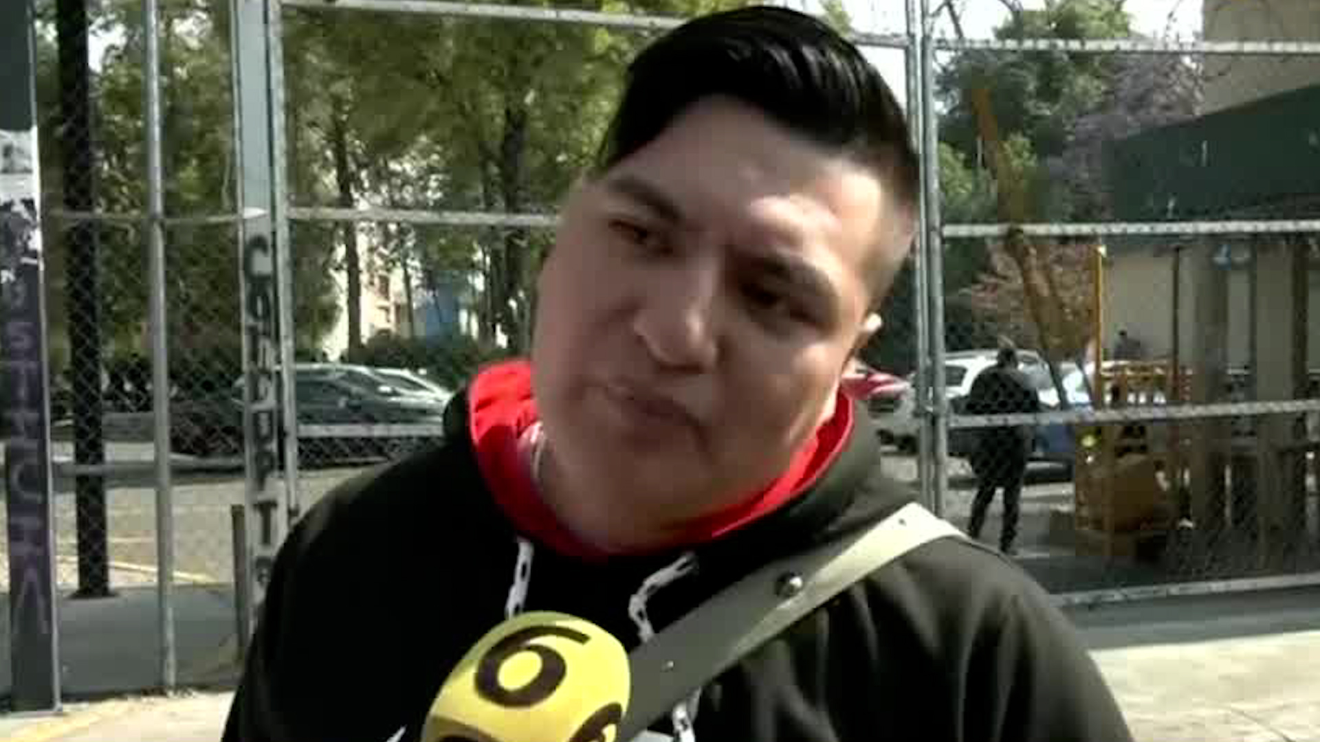 La audiencia del policía responsable resultó que el custodio llevará su proceso en libertad.