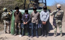 Menor detenido junto a un grupo de civiles armados en Sinaloa.