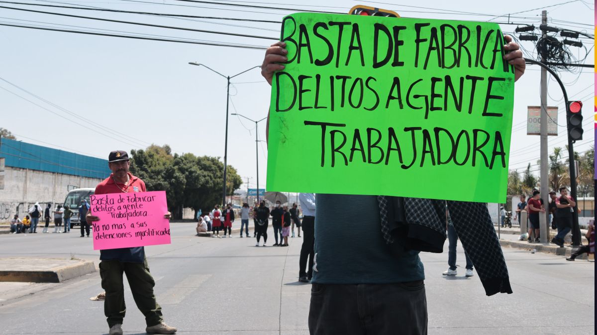 locatarios del mercado morelos en puebla se manifiestan