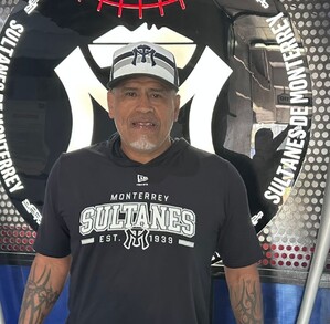 Henry Blanco, manager de los Sultanes de Monterrey.