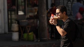 Ciudadanos enfrentan cambios bruscos de temperaturas en CdMx.