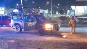 Choque de camioneta del Ejército en Juárez.