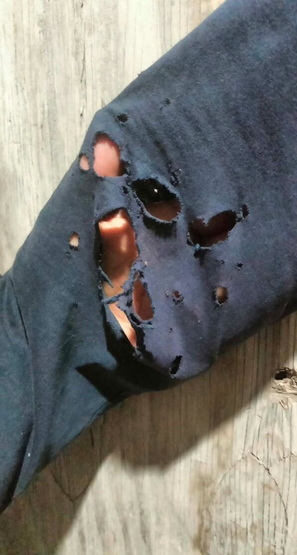 Los denunciantes también señalaron que en algunas áreas de la planta se han presentado derrames de ácido en el piso.