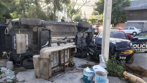 Patrulla volcada en Monterrey