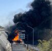 Pipa incendiada en autopista a Reynosa.