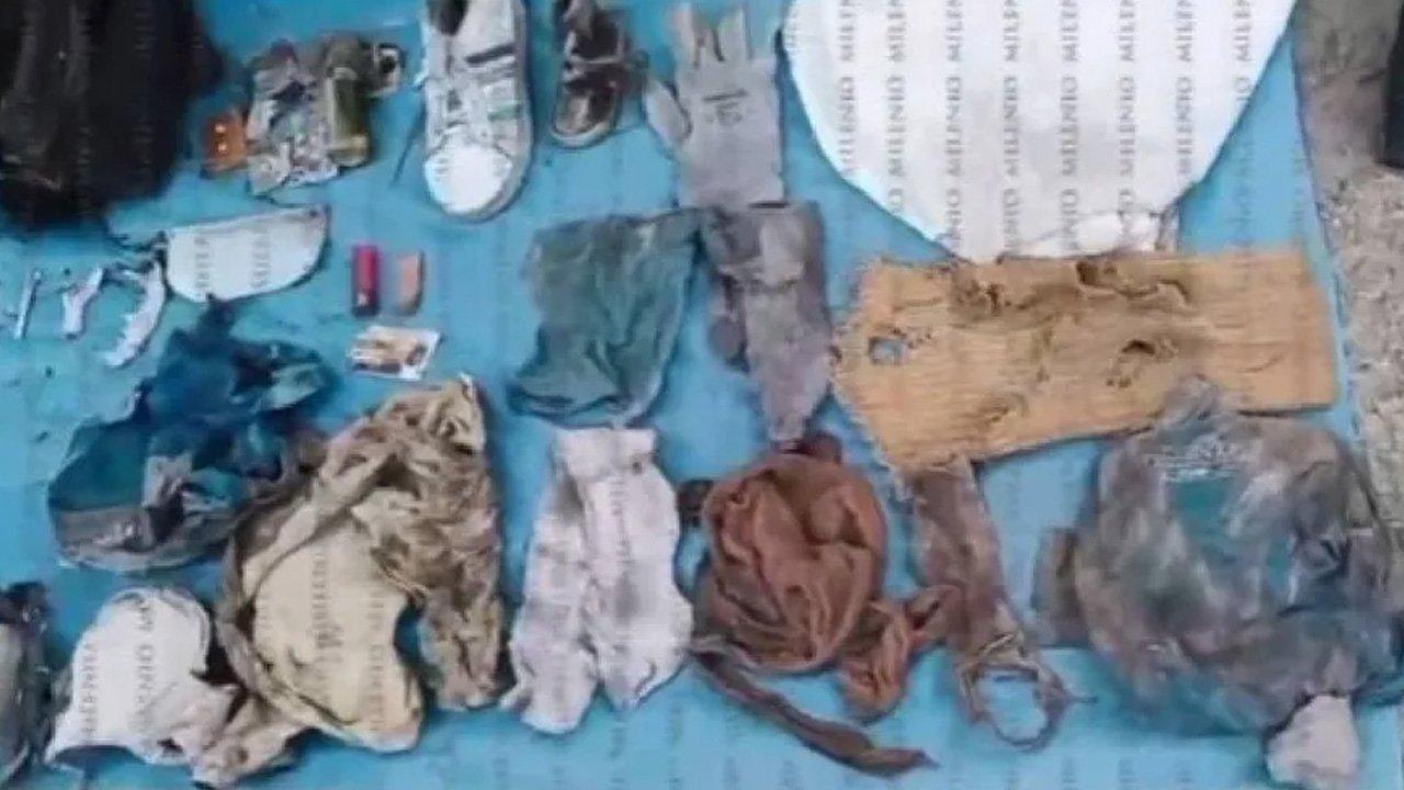 Colectivos de madres buscadoras localizaron prendas, accesorios, una identificación y restos óseos en La Marquesa, en Ocoyoacac, Edomex.