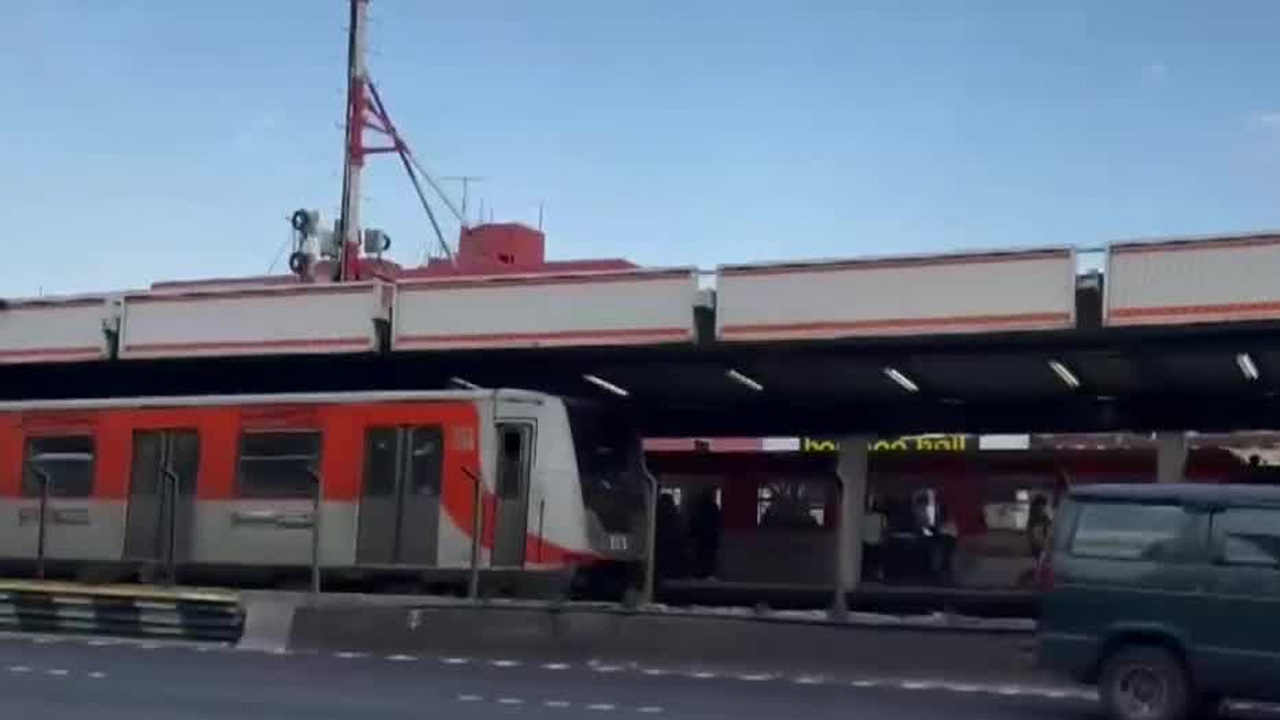 De cara a la Copa del Mundo 2026, la Ciudad de México está implementando medidas bilingües (español e inglés) en la red del Metro.