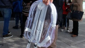 Uso de mochila transparente en escuelas.