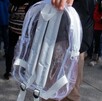 Uso de mochila transparente en escuelas.