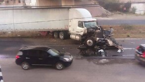 Un fuerte accidente vial se registró la mañana de este miércoles sobre el Libramiento Norte, a la altura del puente del Cinvestav, dejando cuatro lesionados.