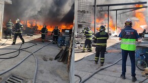 Incendio de una fábrica de espuma en Santa Marta Acatitla, Iztapalapa.