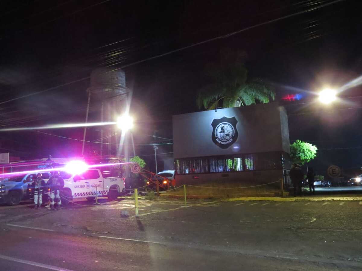 Fuerzas federales y estatales despliegan operativo sorpresa en Penal de Uruapan