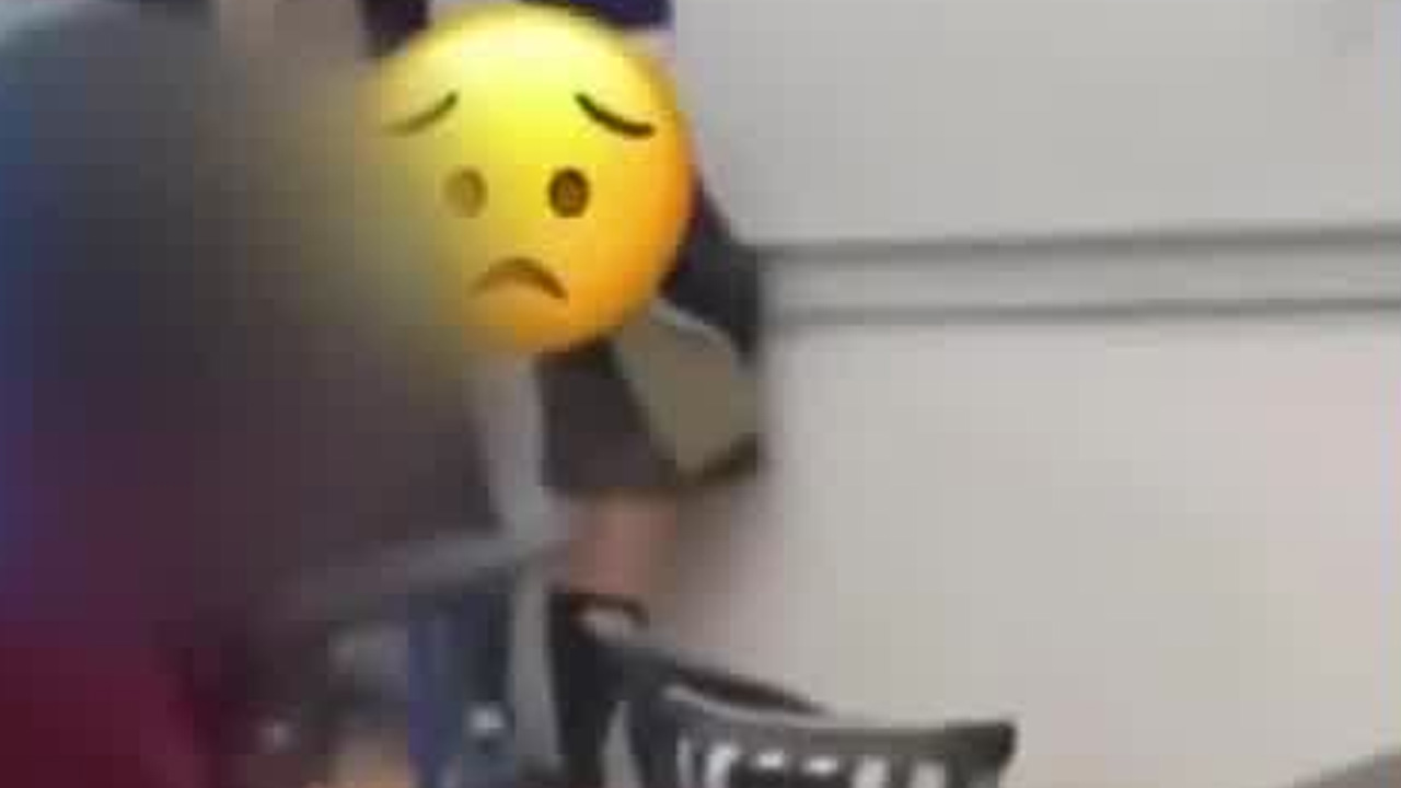 Un profesor fue señalado por presuntamente grabar a alumnas menores en una escuela preparatoria de la alcaldía Benito Juárez.