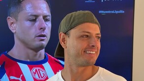 Chicharito Hernández rompe en llanto al recordar el penal fallado ante Cruz Azul.