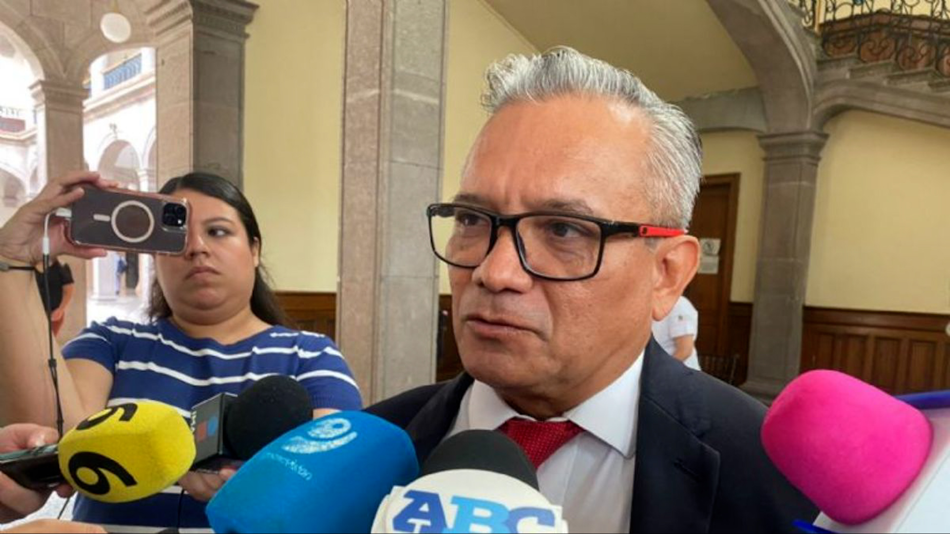 Martín Santos, del Consejo Ciudadano de Seguridad, afirma que el operativo policial en Guadalupe estuvo mal y pide que oficiales regresen a la academia.