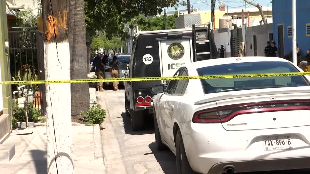 Autoridades realizaron un cateo en una vivienda de San Nicolás de los Garza por su presunta relación con robo a casa habitación contra adultos mayores.