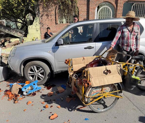 Se reporta una persona lesionada que viajaba en el vehículo particular que fue impactado por el camión de la ruta 17.