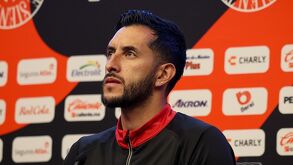 El portero colombiano Camilo Vargas aspira a jugar una liguilla más con el equipo rojinegro