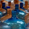 Garrafones de colores para relleno de agua potable