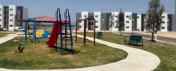 Tlajomulco entrega 800 viviendas recuperadas en Chernobyl Mexicano