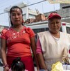 La señora Guadalupe vende helados desde hace 15 años. Es madre de una hija y con esta actividad obtiene ingresos para sus gastos.